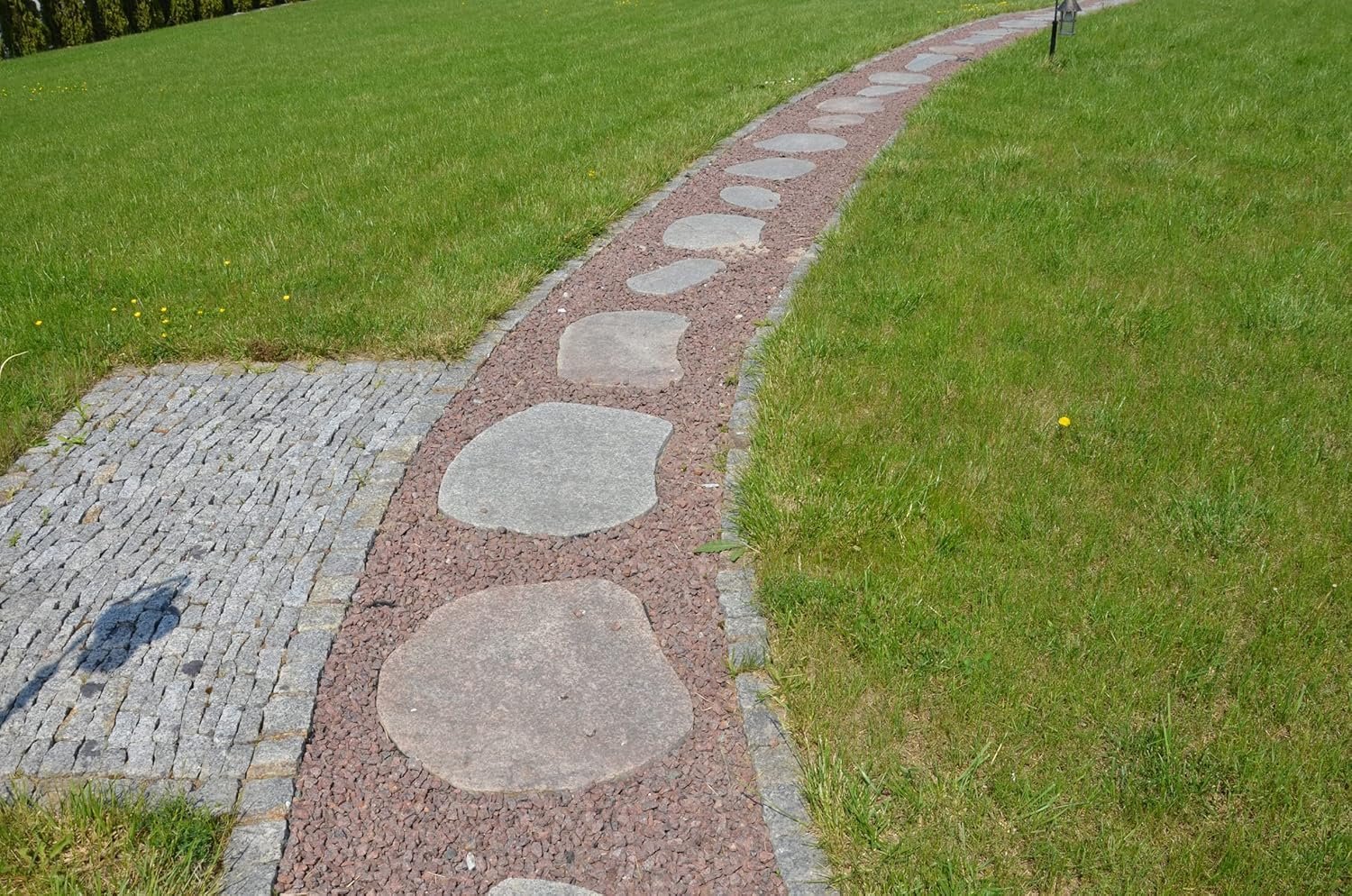 Best for Garden Granite Decorative Chippings Red 5-8 mm Environmentally Friendly Small Gravel Chippings Natural Colourful for Flower Beds, Paths & Garden Ponds Decorative Gravel 10 kg - 500 kg - Image 15